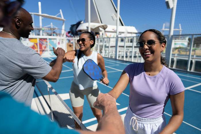 RCI Oasis of the Seas Pickleball HR 5.jpg